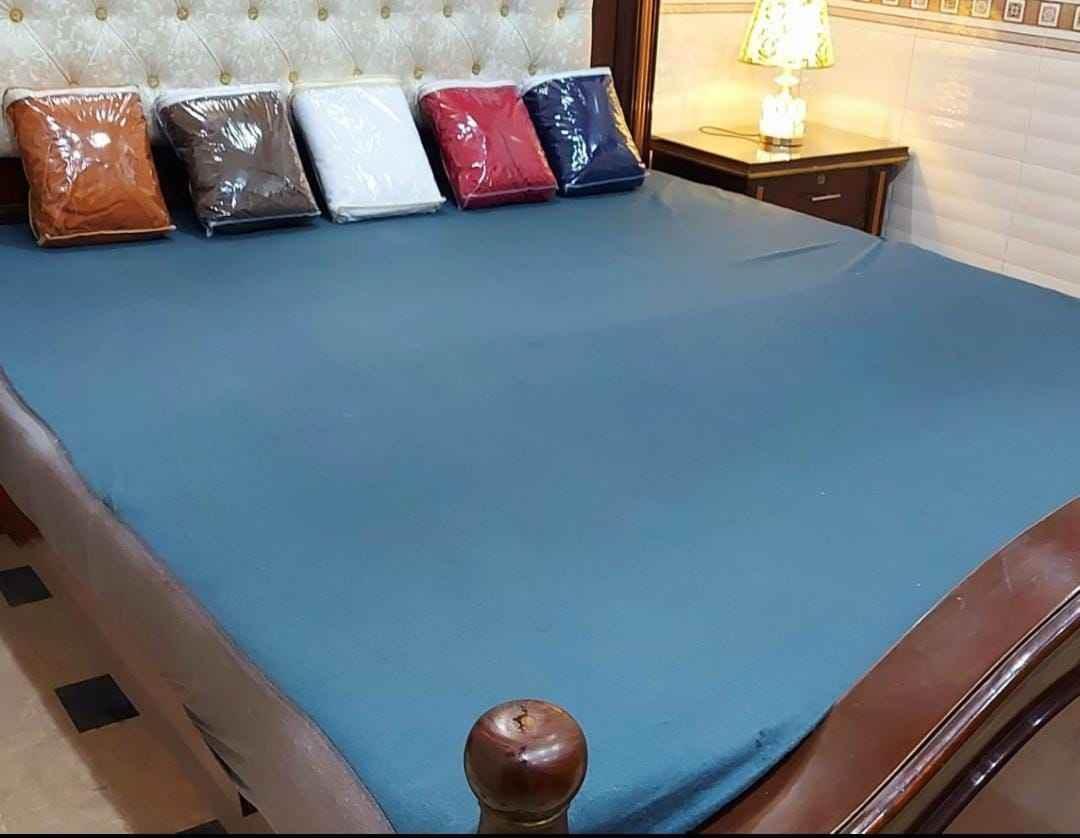 Waterproof Fitted Sheet - High Quality Anti Slip Double Bed Protector with Full Elastic Fit for Ultimate Comfort - FSB Bedding